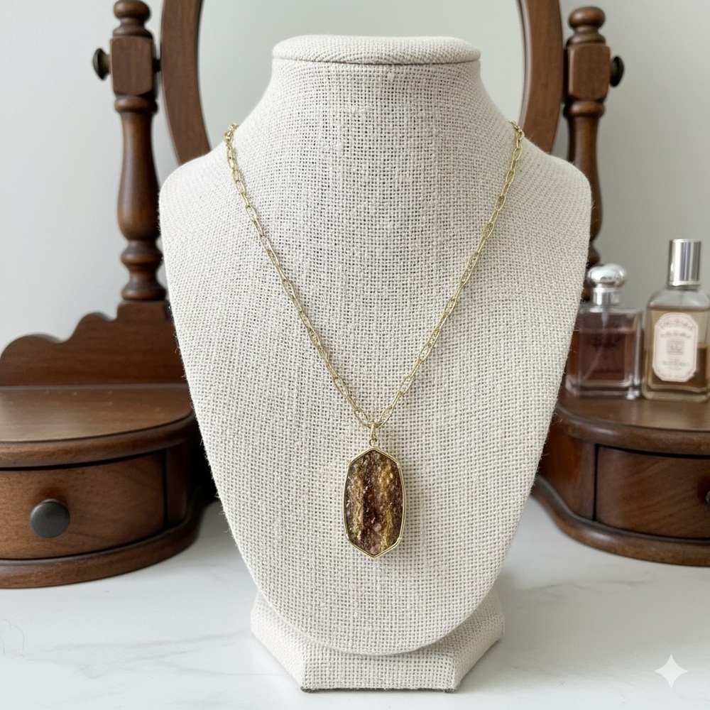 Mocha Druzy Pendant Necklace ☕️